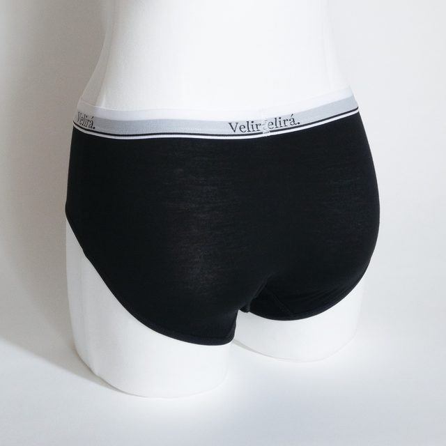 Velira shorts back on mannequin